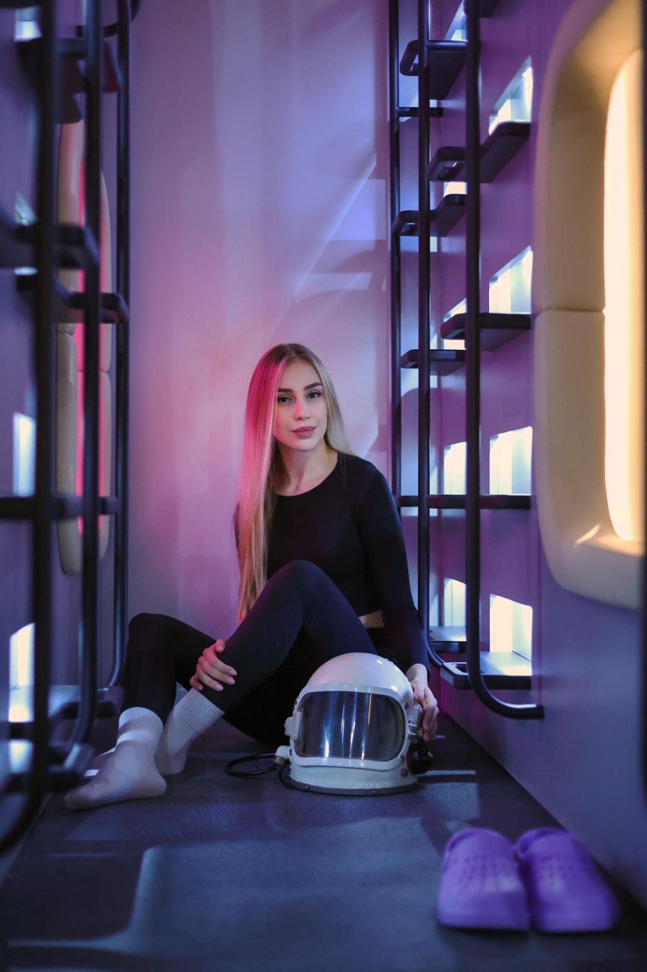 Capsule Hotel Constellation 91 Lwów Zewnętrze zdjęcie